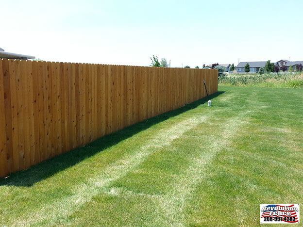 stain-wood-fence